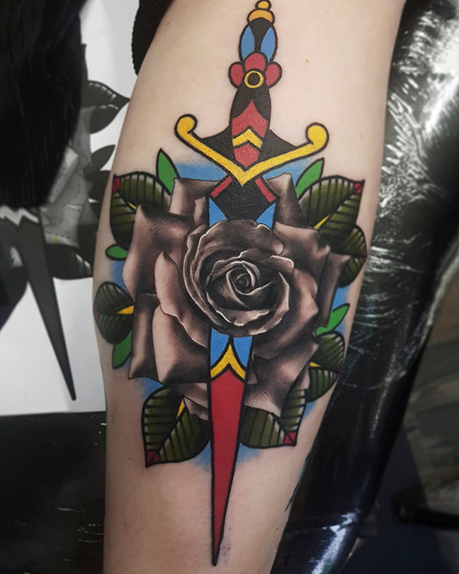 steve upton everblack tattoo studio sheffield trad realism rose dagger